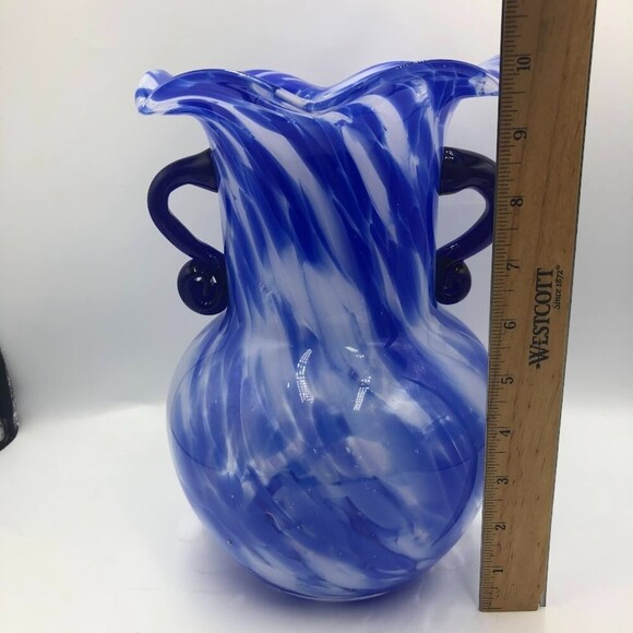 Vintage Blue White Swirl Cobalt Handled Vase Scalloped Edge - Picture 10 of 12